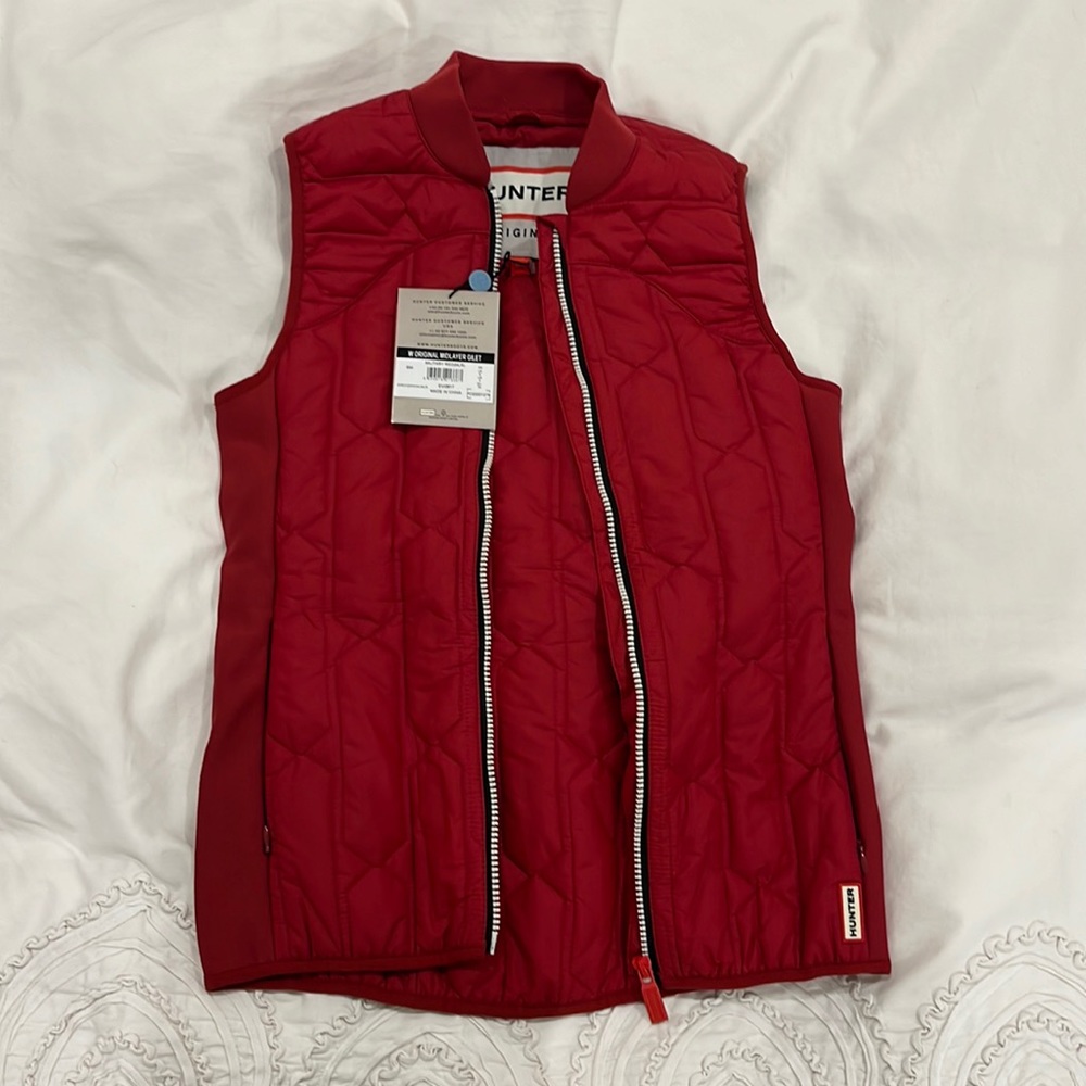 HUNTER Red Vest NWT